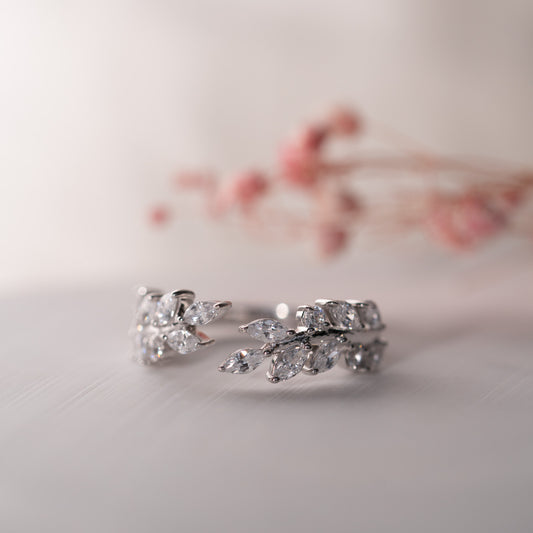 The Kyomi Ring | Lab Diamond Floral Vine Open Shank Band