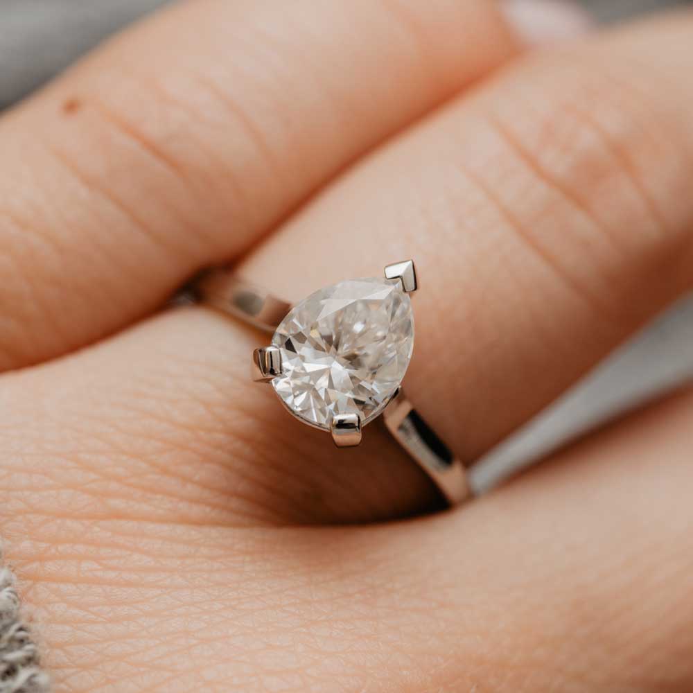 Purchase the High-Quality 950 Platinum Engagement Rings