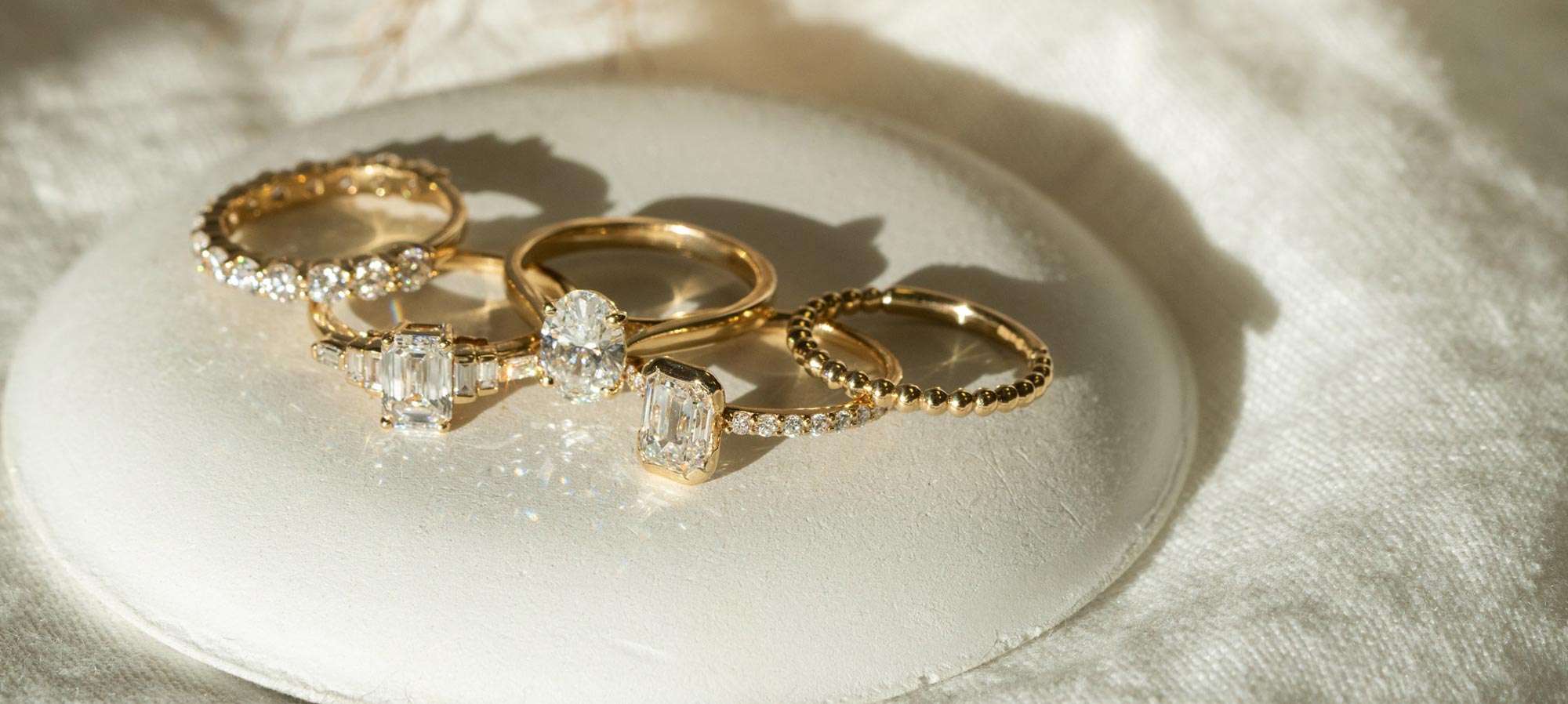 How to choose an engagement ring style