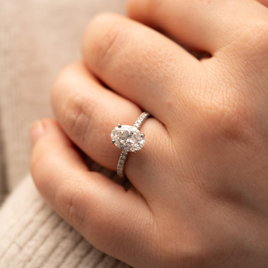 The Aesa Ring | Lab Diamond Oval Thin Band Shoulder Set Engagement