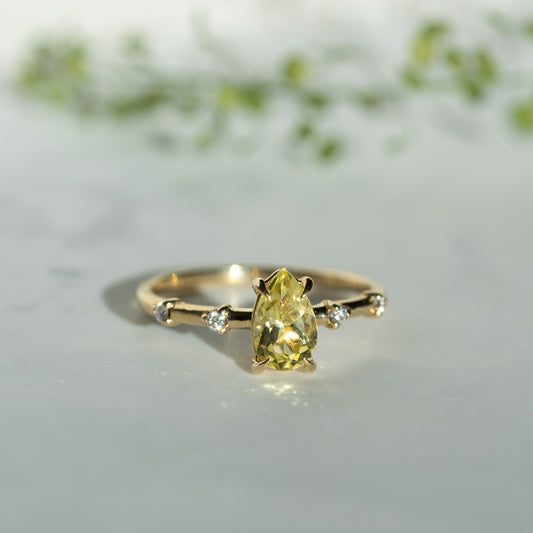 The Demelza Ring | VS1 D-E Lab Diamonds. Ethical Gemstone. 100% Recycled 9k Gold Accented