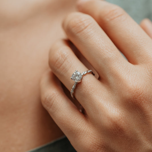 The Aldana Ring | Moissanite & Diamond Twisted Rope Engagement
