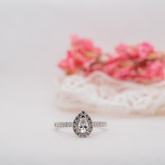 The Amaya Ring | Lab Diamond Pear Cut Engagement Halo