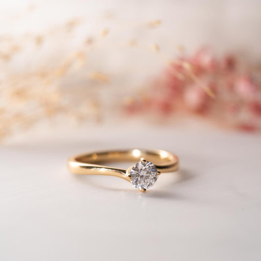 The Aria Ring | Round Lab Diamond Modern Engagement Solitaire