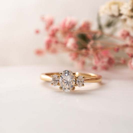 The Cinta Ring |  Oval Lab Diamond Graduated Engagement Trilogy