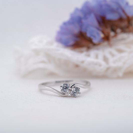 The Elysia Ring | Lab Diamond Toi Et Moi Wave Twist Engagement