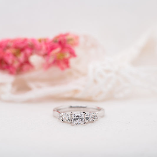 The Miley Ring | Moissanite Princess Cut Graduated Heart Engagement