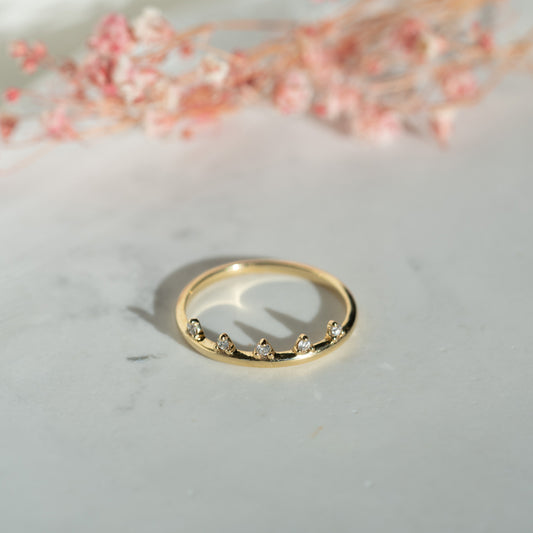 The Ewella Ring | VS1 D-E Lab Diamond. 100% Recycled 9k Gold Stacking