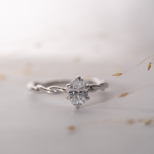 The Paloma Ring | Lab Diamond Oval Solitaire Twisted Band