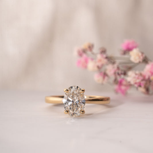 The Poppy Ring | Lab Diamond Oval Cut Classic Engagement Solitaire