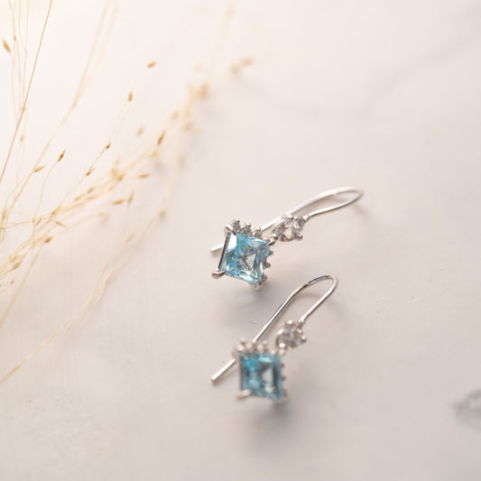 The Veryan Earrings | VS1 D-E Lab Diamonds. Ethical Gemstones. 100% Recycled 9k Gold Drop